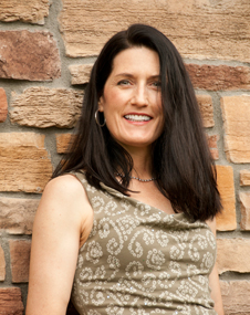 Polly-bio-page.jpg